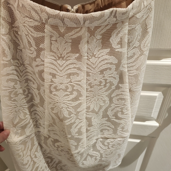 BCBG Max Azaria NWT "Ellyson" Crop Top & Skirt Pairing Size S - Picture 7 of 12